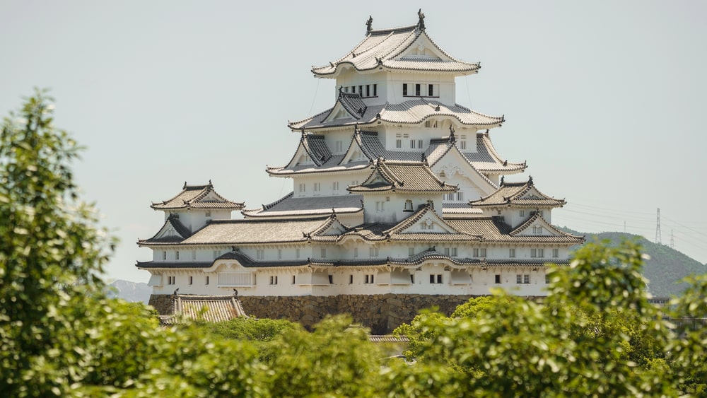 The beauty of White Heron Castle captivates us during our Japan Language study tours for teenagers, making it a perfect place for cultural exploration.